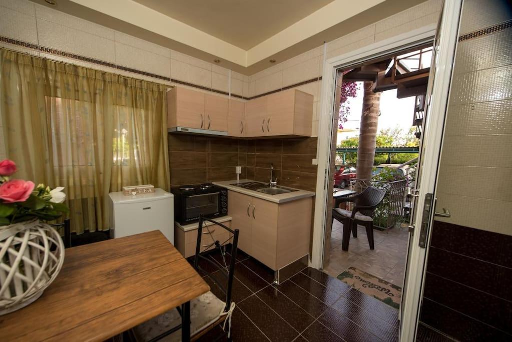 Bougainvillea House 1 卡拉马塔 外观 照片