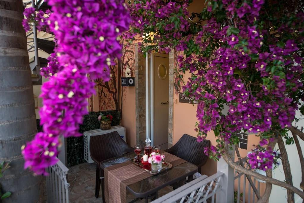 Bougainvillea House 1 卡拉马塔 外观 照片